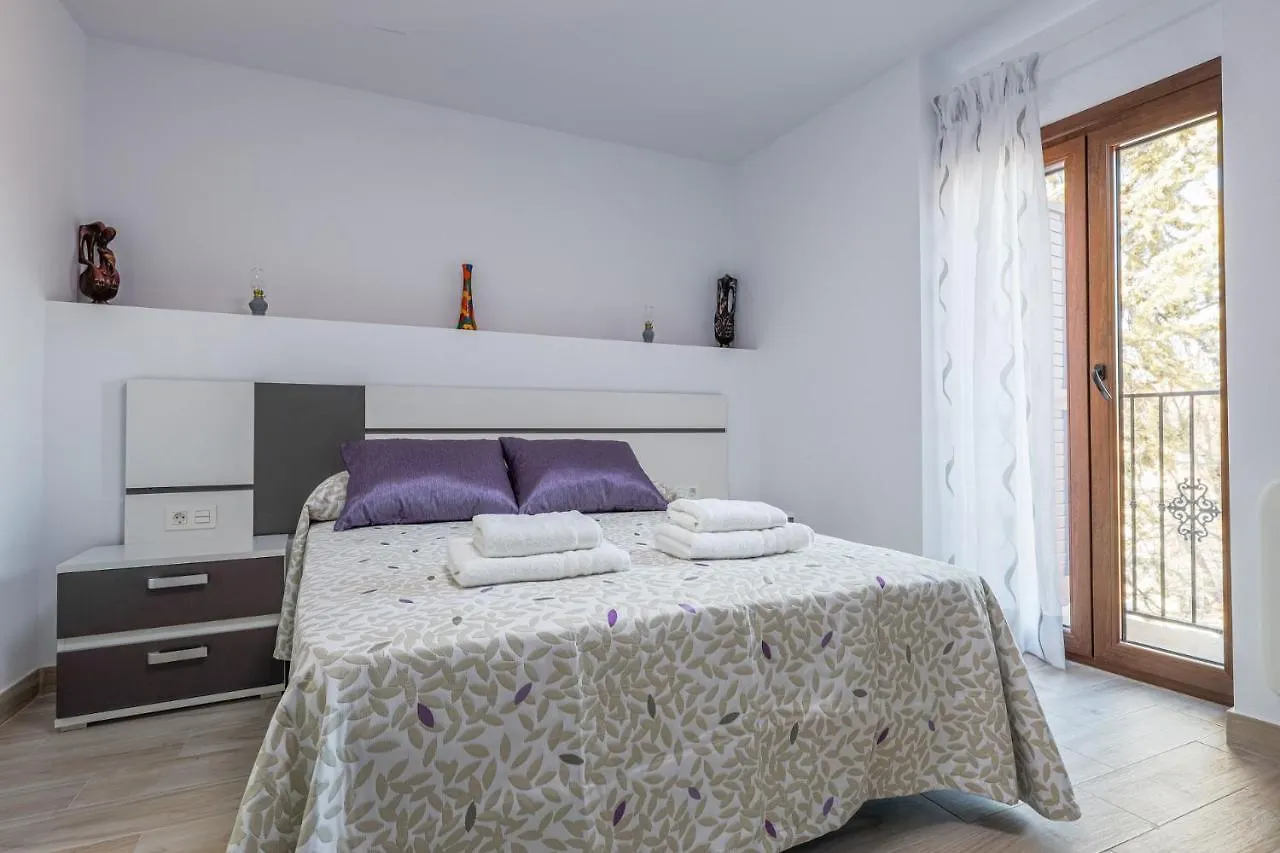 Fantastica Casa De 3 Bedroom Y 3 Banos - Casa De Relax- Montefrio 0*,  Spain