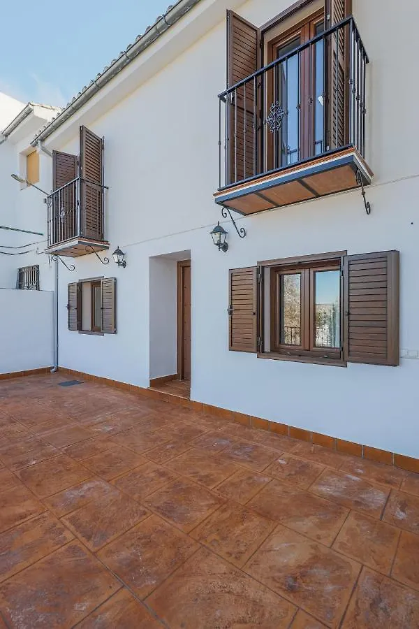 Fantastica Casa De 3 Bedroom Y 3 Banos - Casa De Relax- Montefrío 0*,